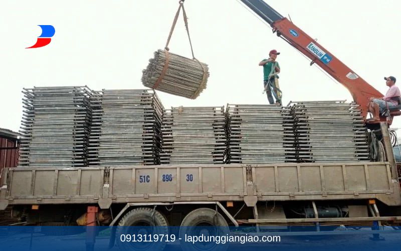 Bảng báo giá chi tiết dịch vụ thuê giàn giáo nhà dân mới nhất năm 2026.