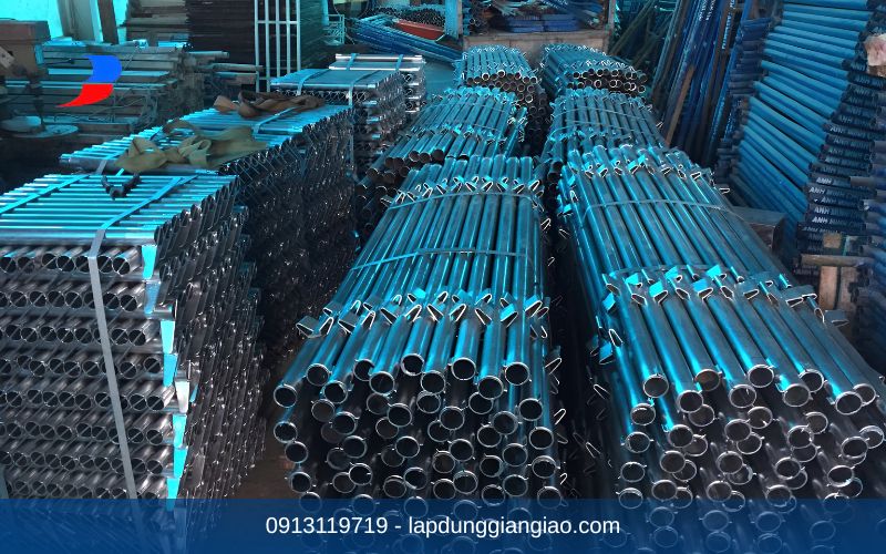 Tổng kho cung cấp dịch vụ cho thuê giàn giáo nêm mạ kẽm số lượng lớn KTXD Thiên Phú.