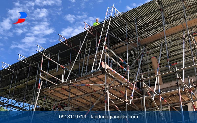 công trình lắp dựng giàn giáo