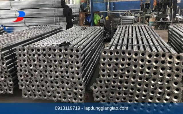 Ứng dụng của dịch vụ cho thuê cây chống tăng mạ kẽm chịu tải cao khi thi công dầm sàn.