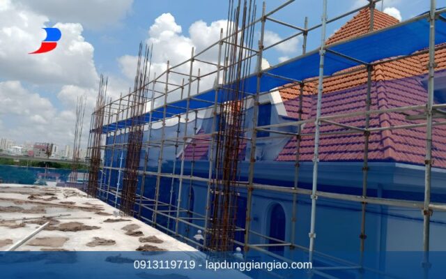 Bãi tập kết thiết bị dịch vụ cho thuê giàn giáo Bình Dương của KTXD Thiên Phú