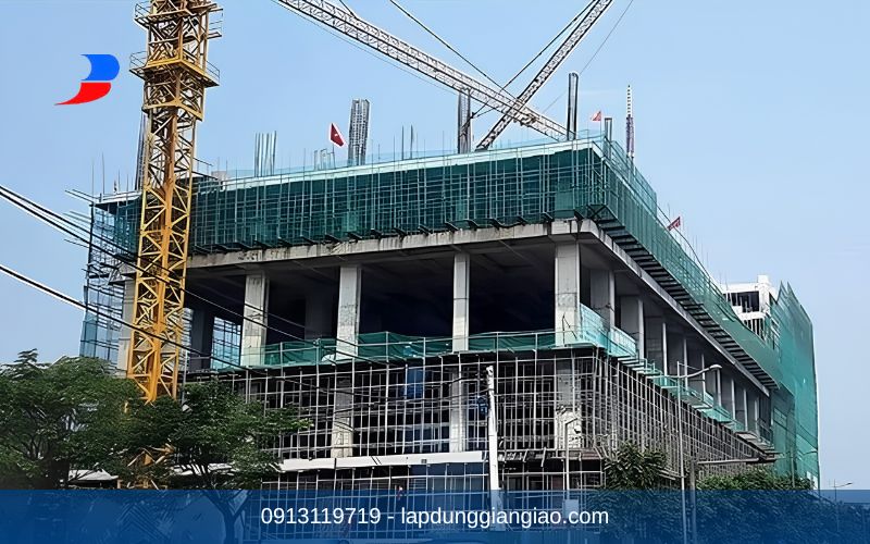 Biện pháp thi công và phòng ngừa sập giàn giáo hiệu quả.