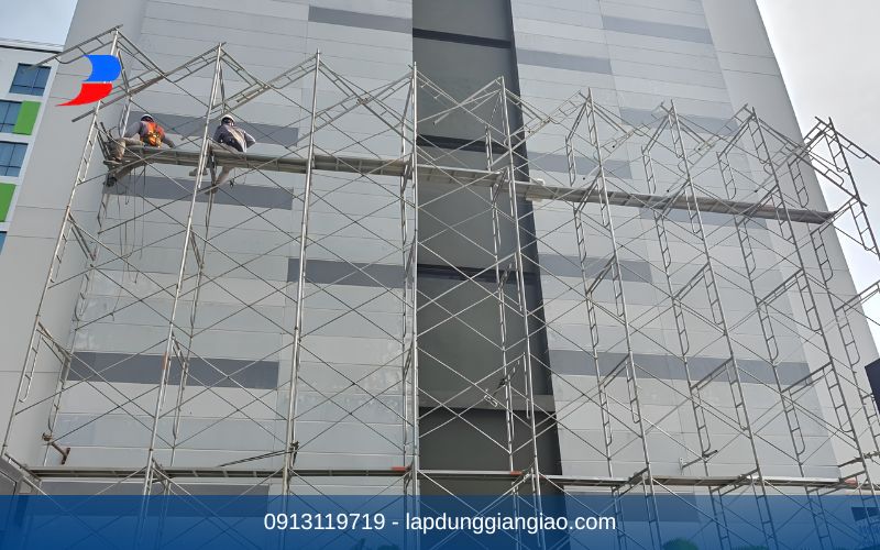  cho thuê mâm giàn giáo xây dựng tại TPHCM
