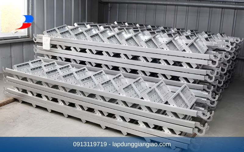 các loại thang giàn giáo cho thuê xây dựng TPHCM