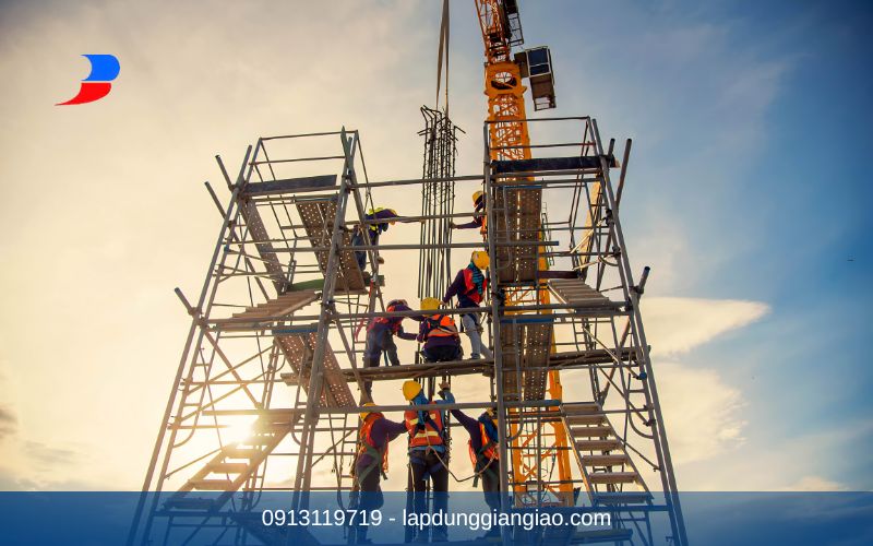 lợi ích thuê thang giàn giáo an toàn lao động xây dựng