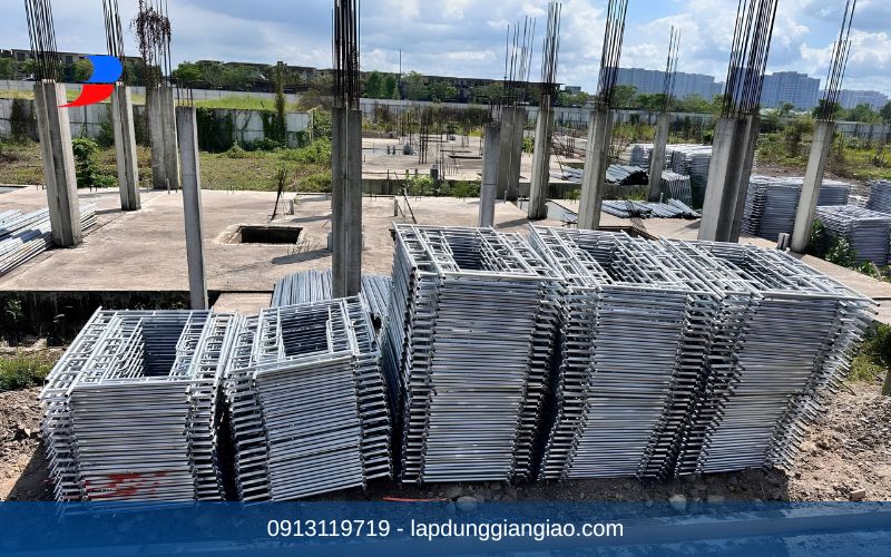 Quy trình thuê giàn giáo chuyên nghiệp tại Hóc Môn