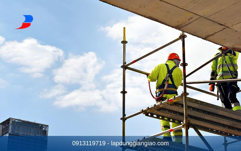 tổng quan biện pháp thi công giàn giáo nhà cao tầng
